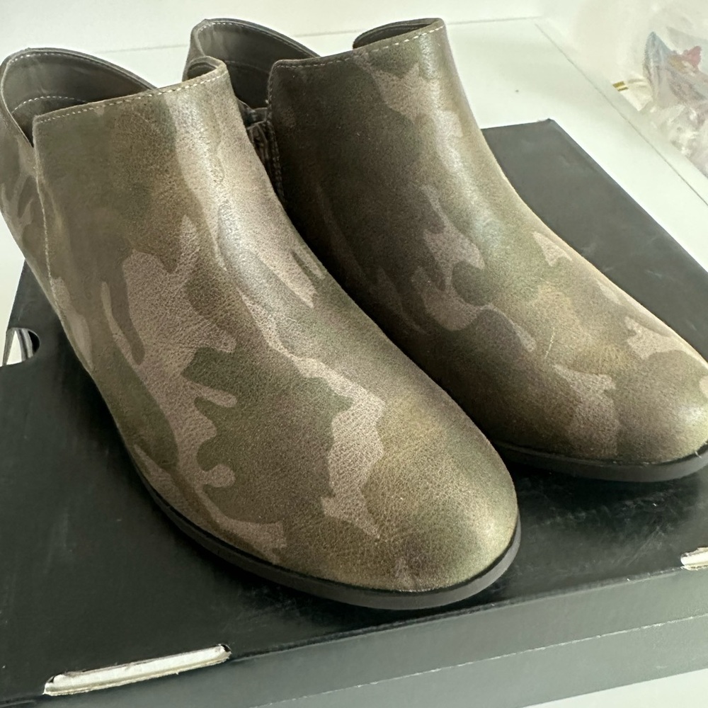 Camouflage Ankle Boots